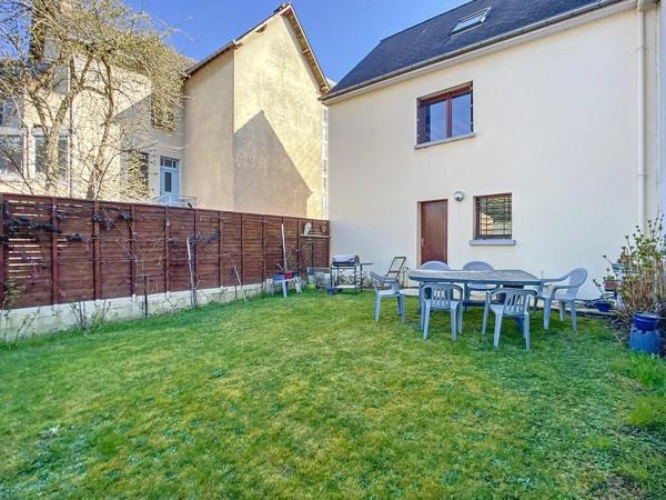 Maison avec extension possible – Quartier résidentiel