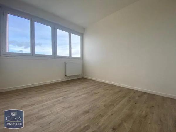 Appartement à louer 2 pièces 46m² Lucé (28110)
