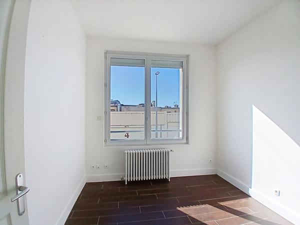 APPARTEMENT BORD DE MER.