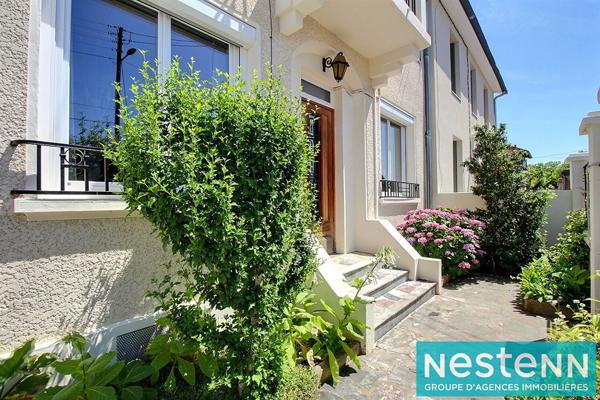 Maison de charme 110 m² avec jardin arboré, garage et stationnements Décines Charpieu