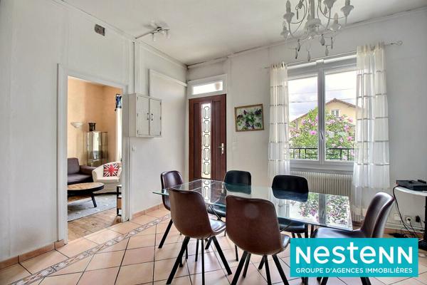 Maison de charme 110 m² avec jardin arboré, garage et stationnements Décines Charpieu