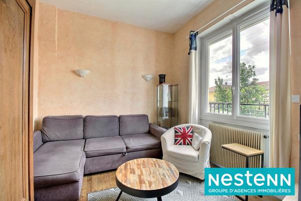 Maison de charme 110 m² avec jardin arboré, garage et stationnements Décines Charpieu