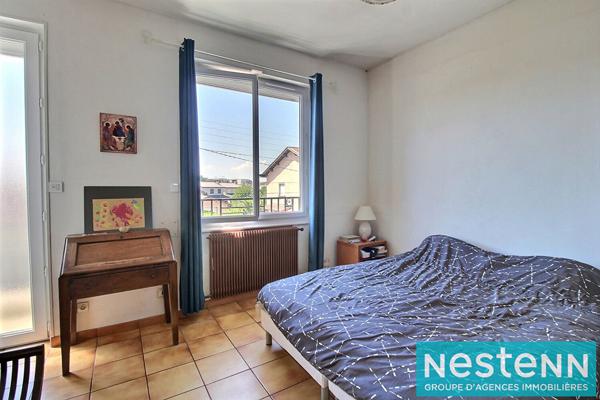 Maison de charme 110 m² avec jardin arboré, garage et stationnements Décines Charpieu