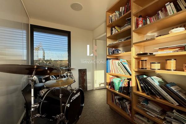 La Rochelle (17000) LA ROCHELLE - EXCEPTIONNELLE VILLA D'ARCHITECTE