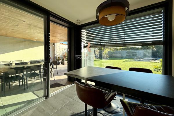 La Rochelle (17000) LA ROCHELLE - EXCEPTIONNELLE VILLA D'ARCHITECTE