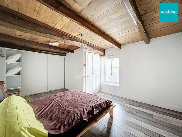 MESIGNY  A vendre, une maison de village à rénover de 6 pièces de 153m²
