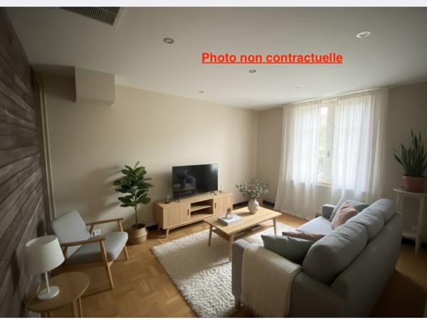 À vendre - Maison mitoyenne 2 côtés, 3 pièces située à Savigné-sur-Lathan (37340)