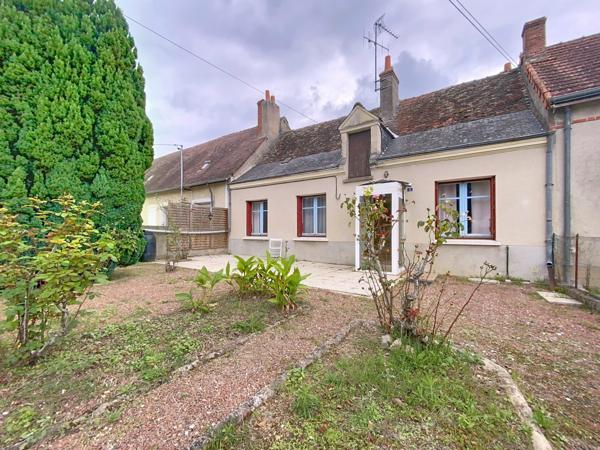 À vendre - Maison mitoyenne 2 côtés, 3 pièces située à Savigné-sur-Lathan (37340)