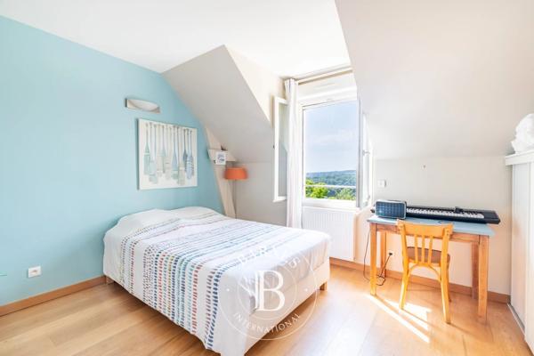 Chambourcy, Maison 4 Chambres -  169 m² à vendre