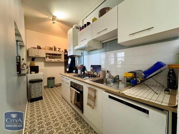 Appartement à louer 3 pièces 85.7m² Saint-Léonard-de-Noblat (87400)