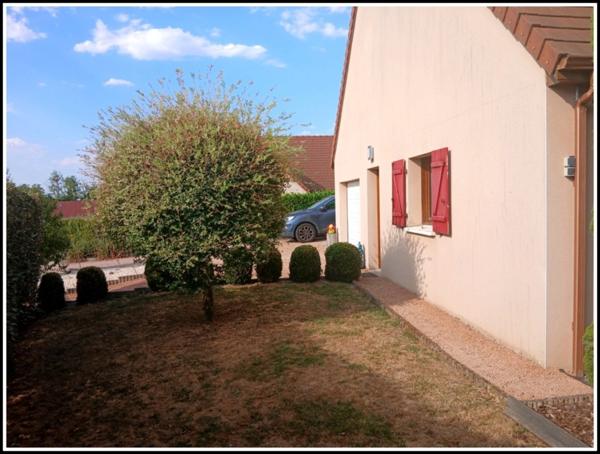 Maison à vendre 4 pièces SAINT MENOUX (03)