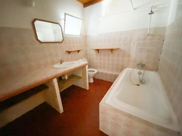 A VENDRE BARBENTANE, MAISON 88M², 2 CHAMBRES, TERRASSES, PARKING