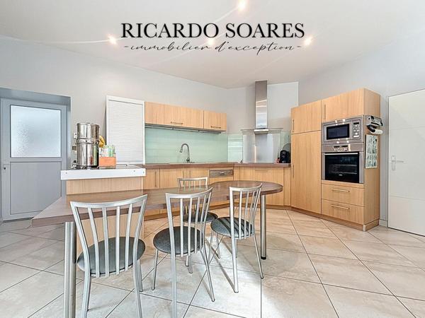 60870 VILLERS-SAINT-PAUL / LONGÈRE RÉNOVÉE / 213m² au sol / GRAND SÉJOUR 60m² / 4 CHAMBRES / TERRAIN 834m²