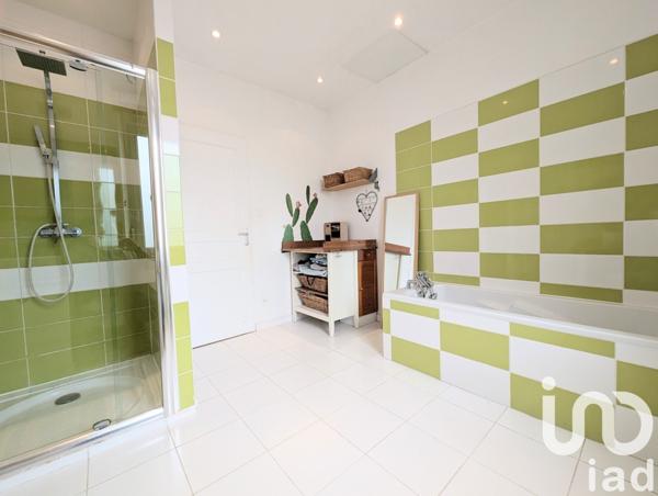 Maison de village 8 pièces de 186 m² à Sainte-Marie-aux-Chênes (57255)