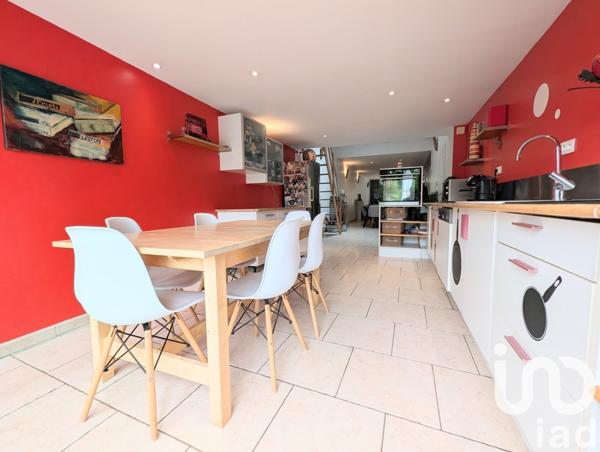 Maison de village 8 pièces de 186 m² à Sainte-Marie-aux-Chênes (57255)