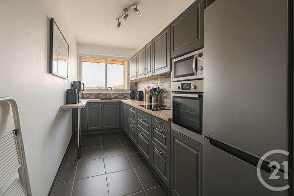 Appartement F4 à vendre  4 pièces - 83 m2 SURESNES - 92