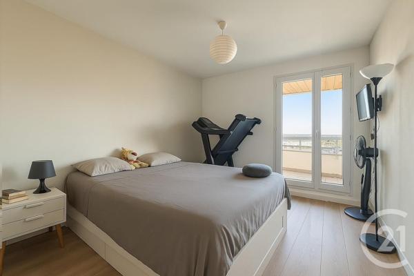 Appartement F4 à vendre  4 pièces - 83 m2 SURESNES - 92