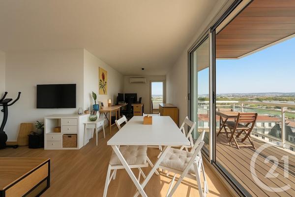 Appartement F4 à vendre  4 pièces - 83 m2 SURESNES - 92