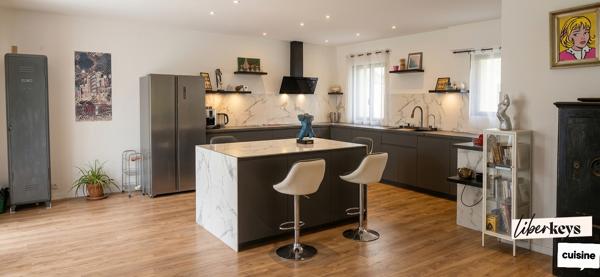 Maison de ville d'exception avec patio, terrasse, garage et stationnements – Cœur de Salon-de-Provence