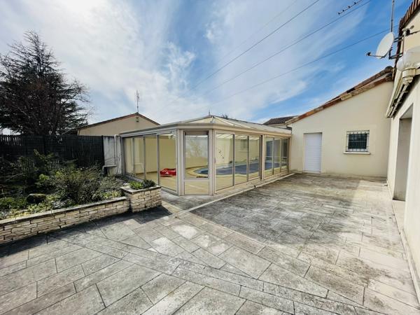 Montamisé (86360) MAISON DE CHARME