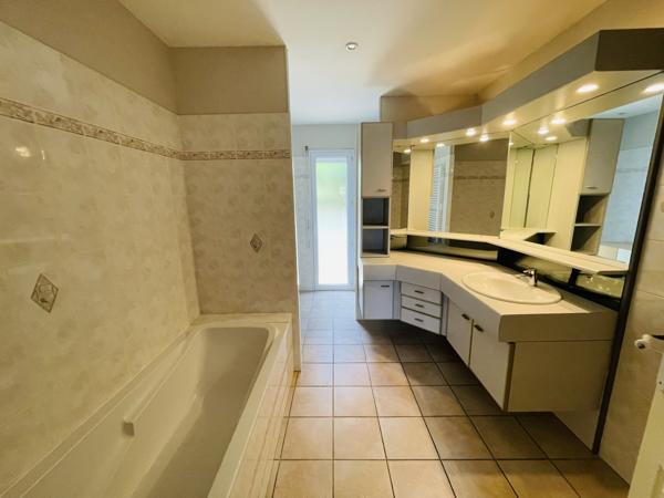 Montamisé (86360) MAISON DE CHARME