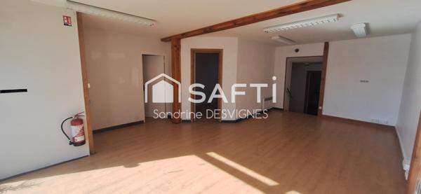 Immeuble 110 m² : appart + local commercial