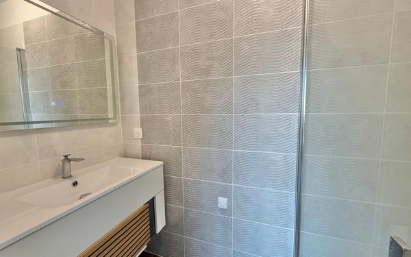 Maison à vendre    7 pièces •  Bordeaux