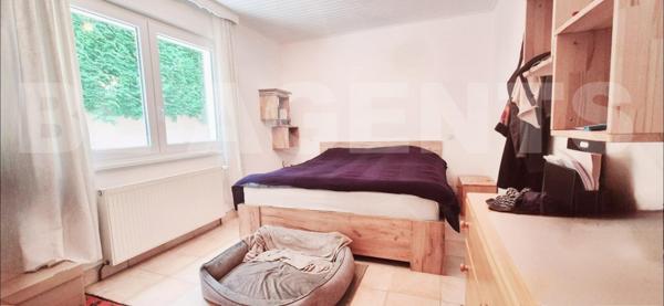 Maison rénovée avec vue panoramique et local indépendant