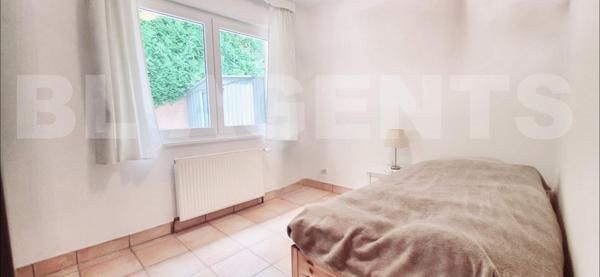 Maison rénovée avec vue panoramique et local indépendant