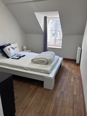 Maison de ville à louer à Vincelles dans l'Yonne (89290), ref : Maison meublée T3