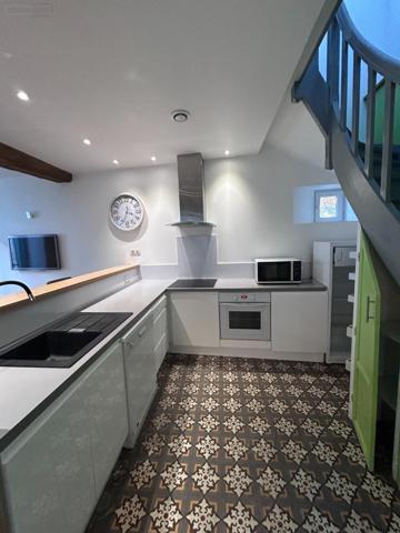 Maison de ville à louer à Vincelles dans l'Yonne (89290), ref : Maison meublée T3