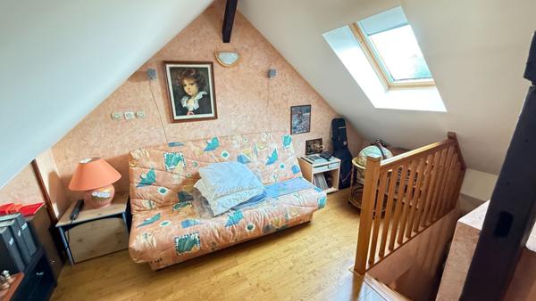 NOAILLES PROCHE Maison à vendre 6 pièces, 3 Chambres, séjour, salon, cheminée, garage, grange, cave , jardin