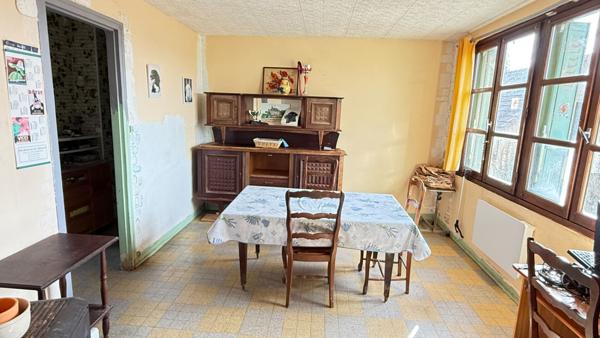 Maison proche NOAILLES, 4 pièces, Séjour /Salon, 2 chambres, Sous sol, Dépendance, Jardin