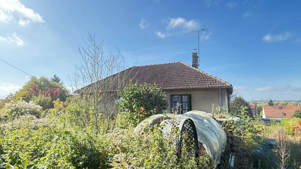 Maison proche NOAILLES, 4 pièces, Séjour /Salon, 2 chambres, Sous sol, Dépendance, Jardin