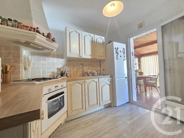 Maison à vendre  4 pièces - 120 m 2   LA FARLEDE  - 83