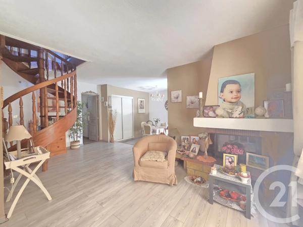 Maison à vendre  4 pièces - 120 m 2   LA FARLEDE  - 83