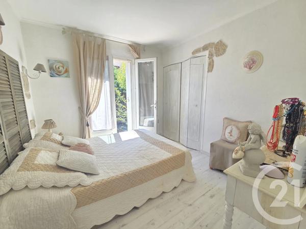 Maison à vendre  4 pièces - 120 m 2   LA FARLEDE  - 83