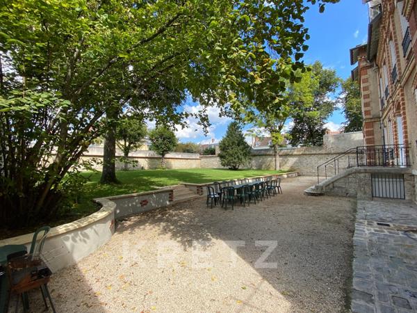 Hotel Particulier historique situé au coeur du village