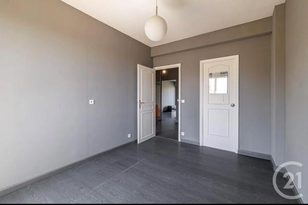 Appartement F3 à vendre  3 pièces - 68 m 2   NICE  - 06