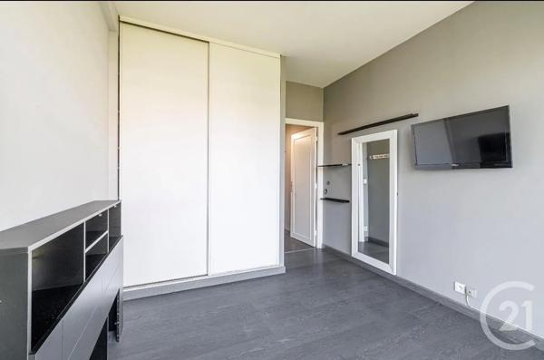 Appartement F3 à vendre  3 pièces - 68 m 2   NICE  - 06