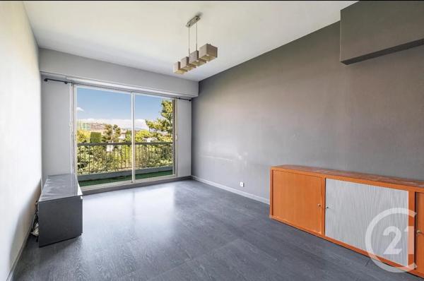 Appartement F3 à vendre  3 pièces - 68 m 2   NICE  - 06