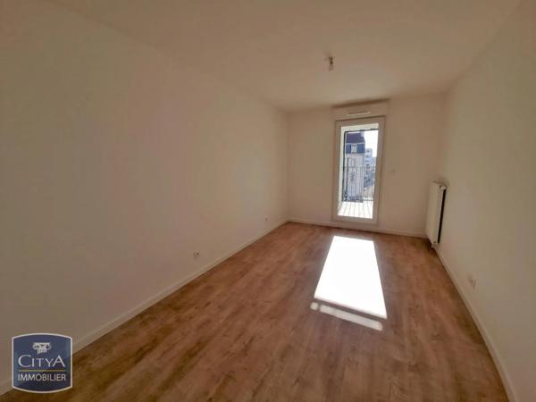 Appartement à louer 3 pièces 63.2m² Dijon (21000)
