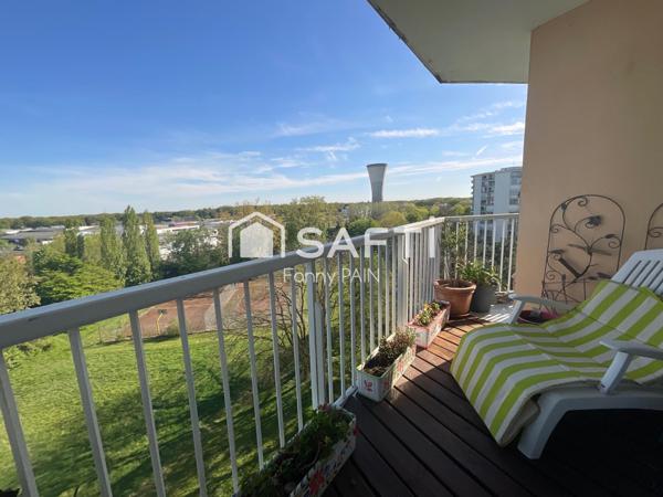 Appartement en duplex très spacieux avec 3 chambres, une place de parking en sous sol avec une cave