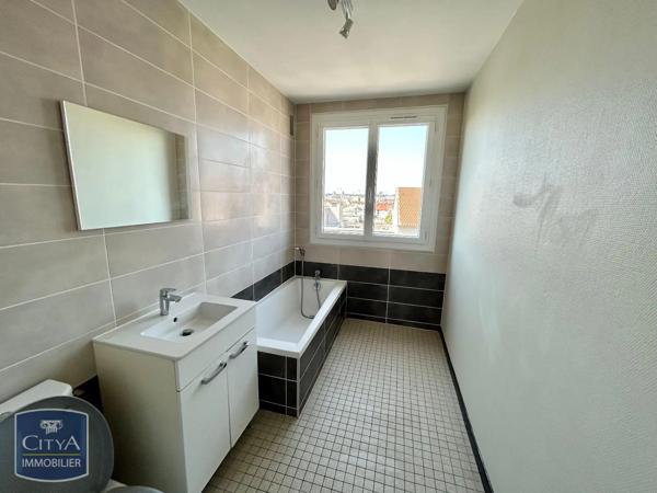 Appartement à louer 1 pièce 42.42m² Villeurbanne (69100)