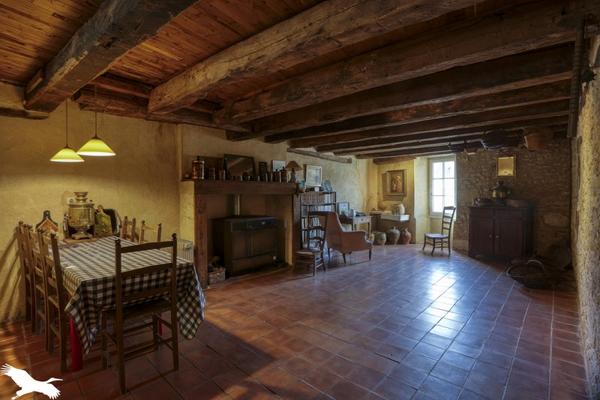 Maison à vendre 244 950 € Le Bugue 6 p 190 m² DPE