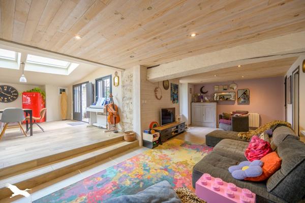 Maison à vendre 885 700 € La Flotte 6 p 198 m² DPE C