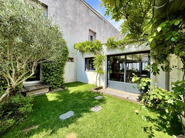Maison à vendre 885 700 € La Flotte 6 p 198 m² DPE C