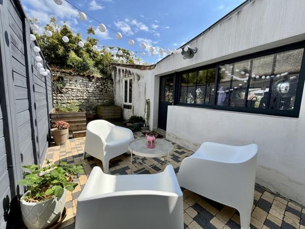 Maison à vendre 885 700 € La Flotte 6 p 198 m² DPE C