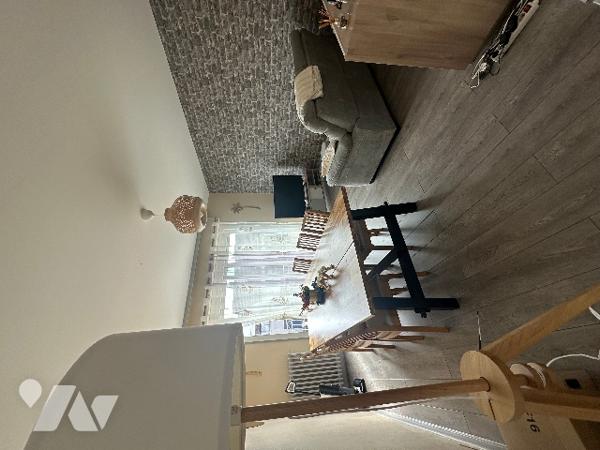 Maison dans quartier calme avec jardin et garage