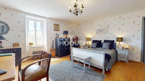 A Vendre Maison en pierre (124 m²) et gîte (27 m²) au Sud de BAYEUX.